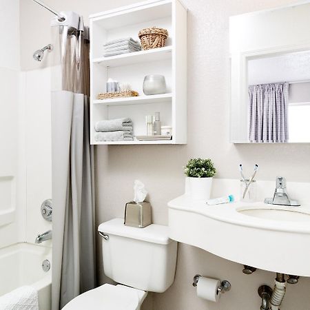 Intown Suites Extended Stay Newport News Va - North Экстерьер фото